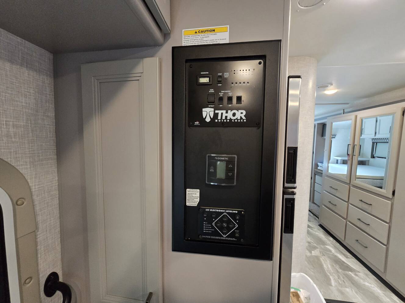 A photo of this 2023 Thor Motor Coach QUANTUM WS31