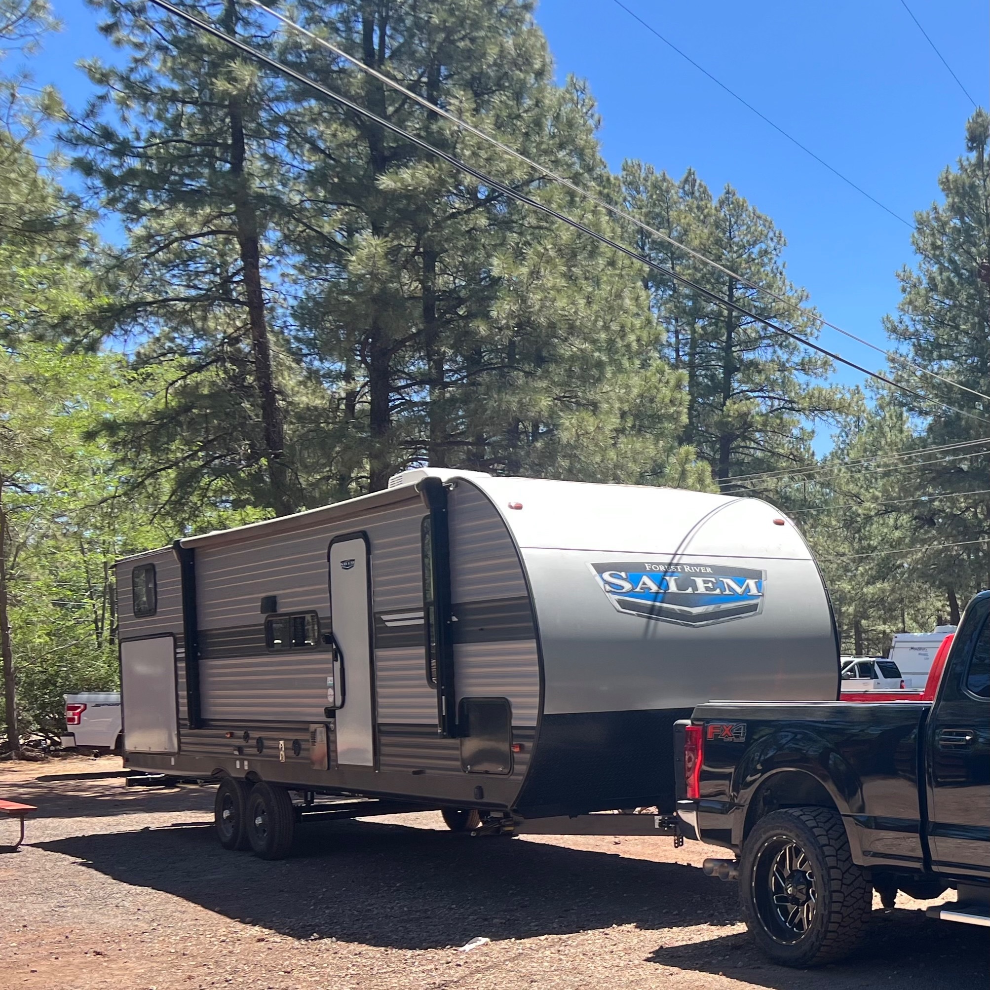 2021 Forest River SALEM 30KQBSS RV
