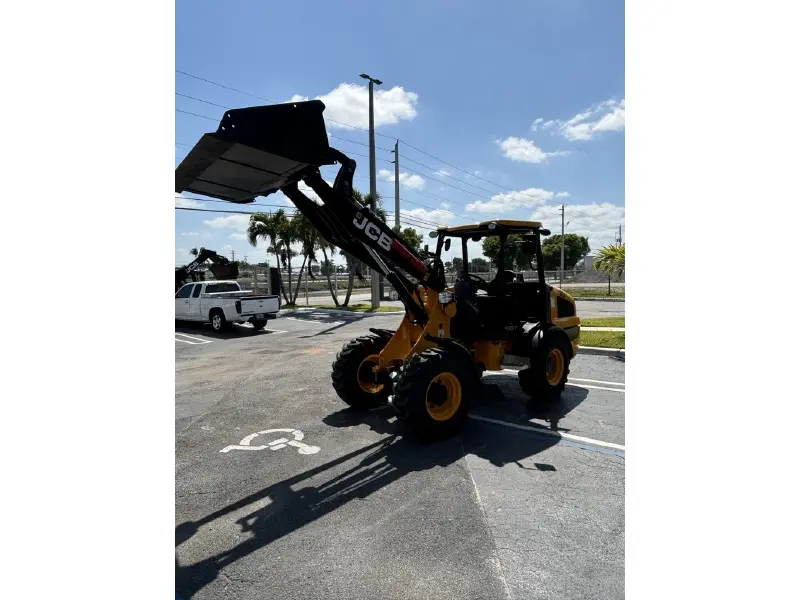 2025 JCB 407