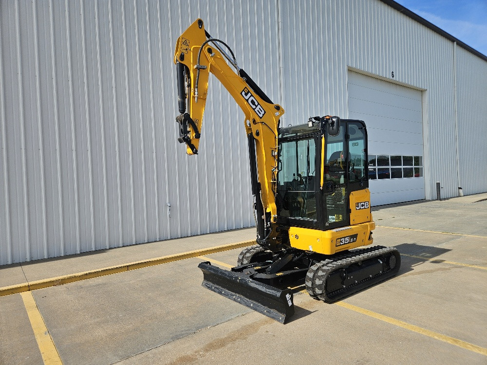 2024 JCB 35Z-1 in Wamego, KS