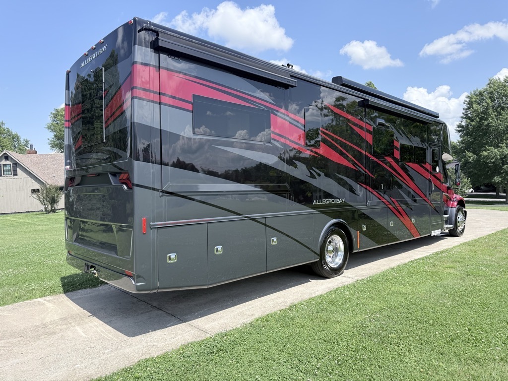 Fleetwood,holiday Rambler,jayco,newmar,tiffin Motorhomes,winnebago Fleetwood,holiday Rambler,jayco,newmar,tiffin Motorhomes,winnebago