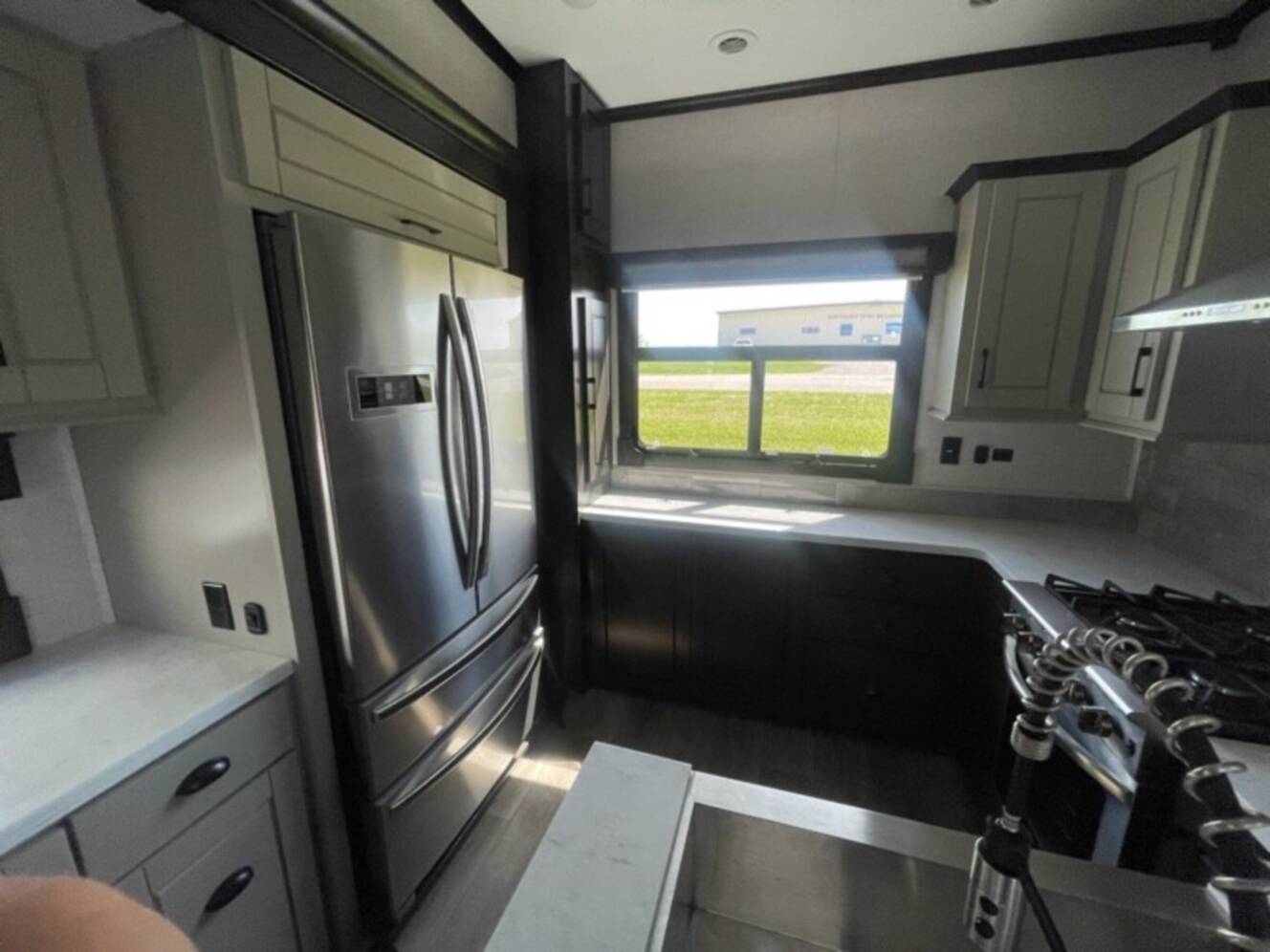 A photo of this 2021 Redwood REDWOOD 4001LK