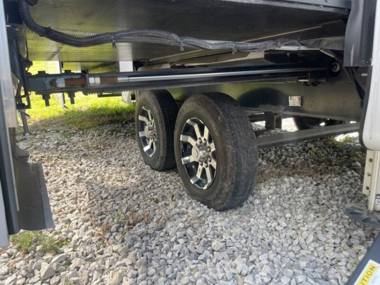 A photo of this 2021 Redwood REDWOOD 4001LK