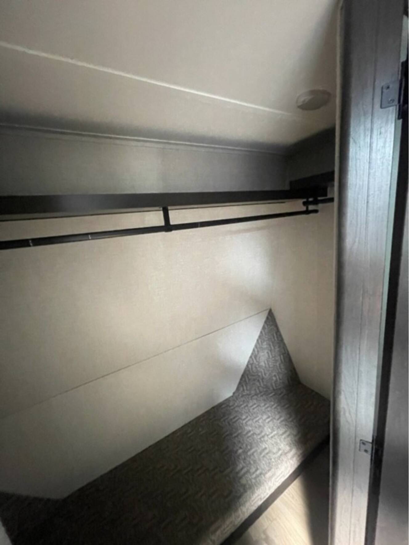 A photo of this 2021 Redwood REDWOOD 4001LK