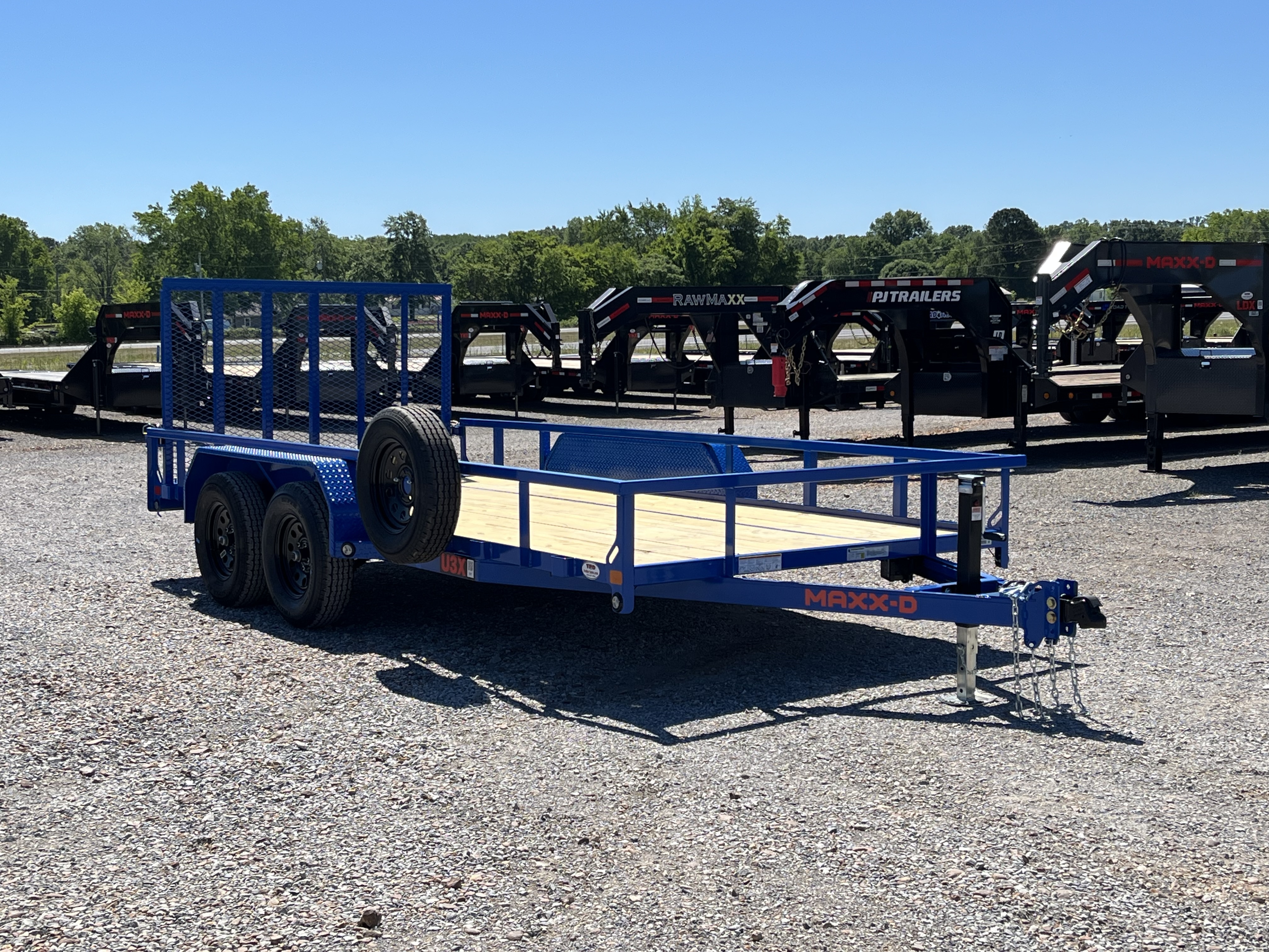 2027 MAXX-D U3X8316 in Dexter, KY