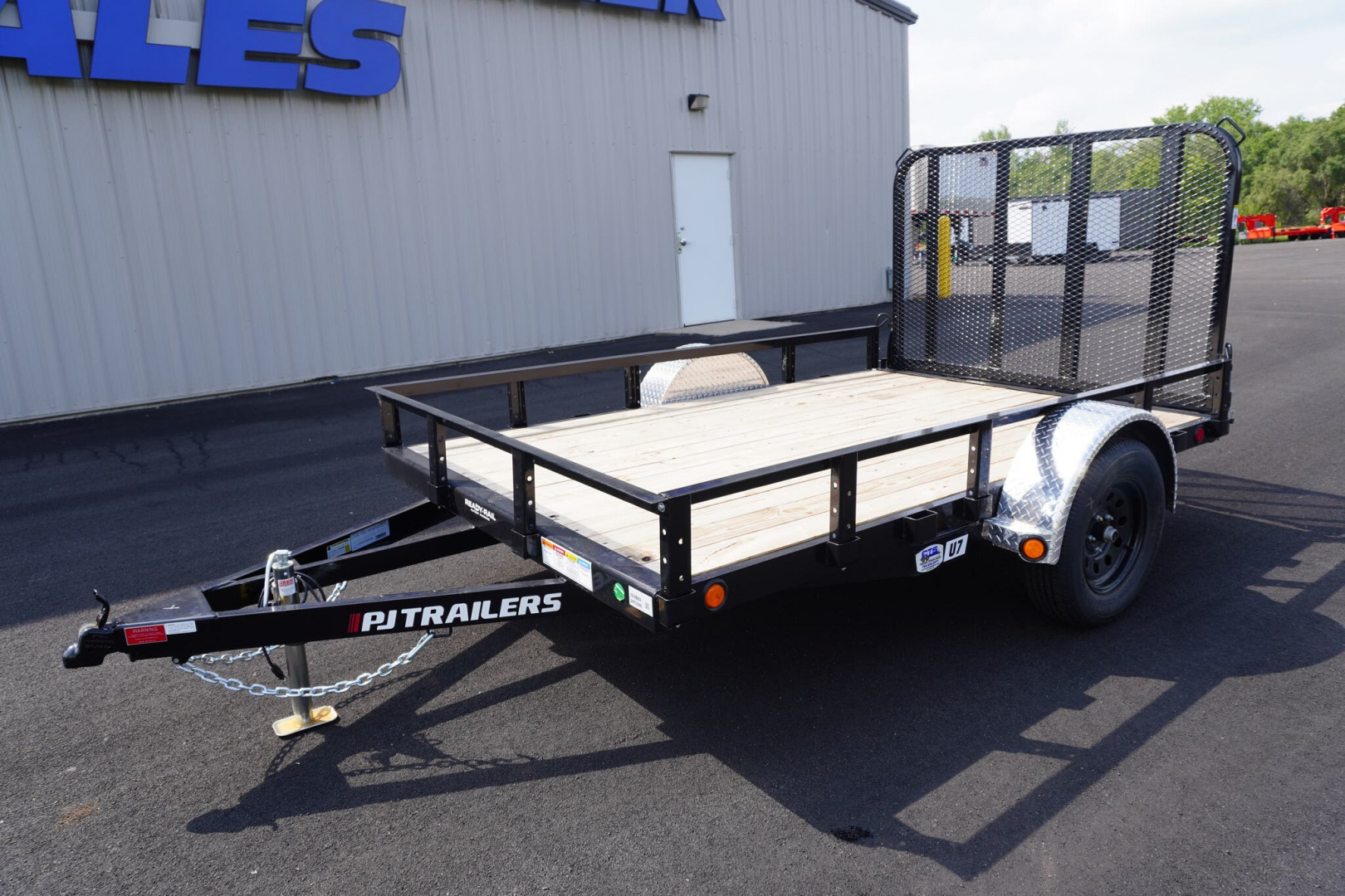 2026 PJ Trailers 77'x10ft Utility in Jordan, MN