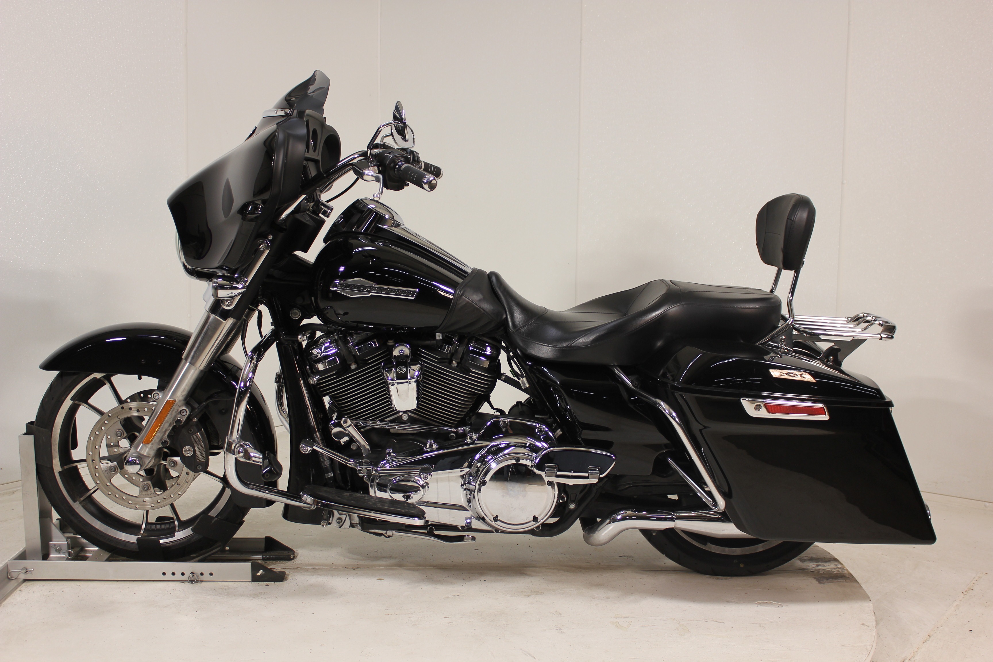 2023 Harley-Davidson Street Glide® in Pittsfield, MA