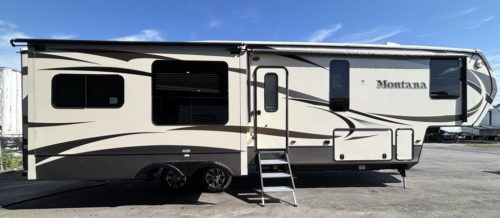 2016 Keystone MONTANA 3611RL in ormond beach FL