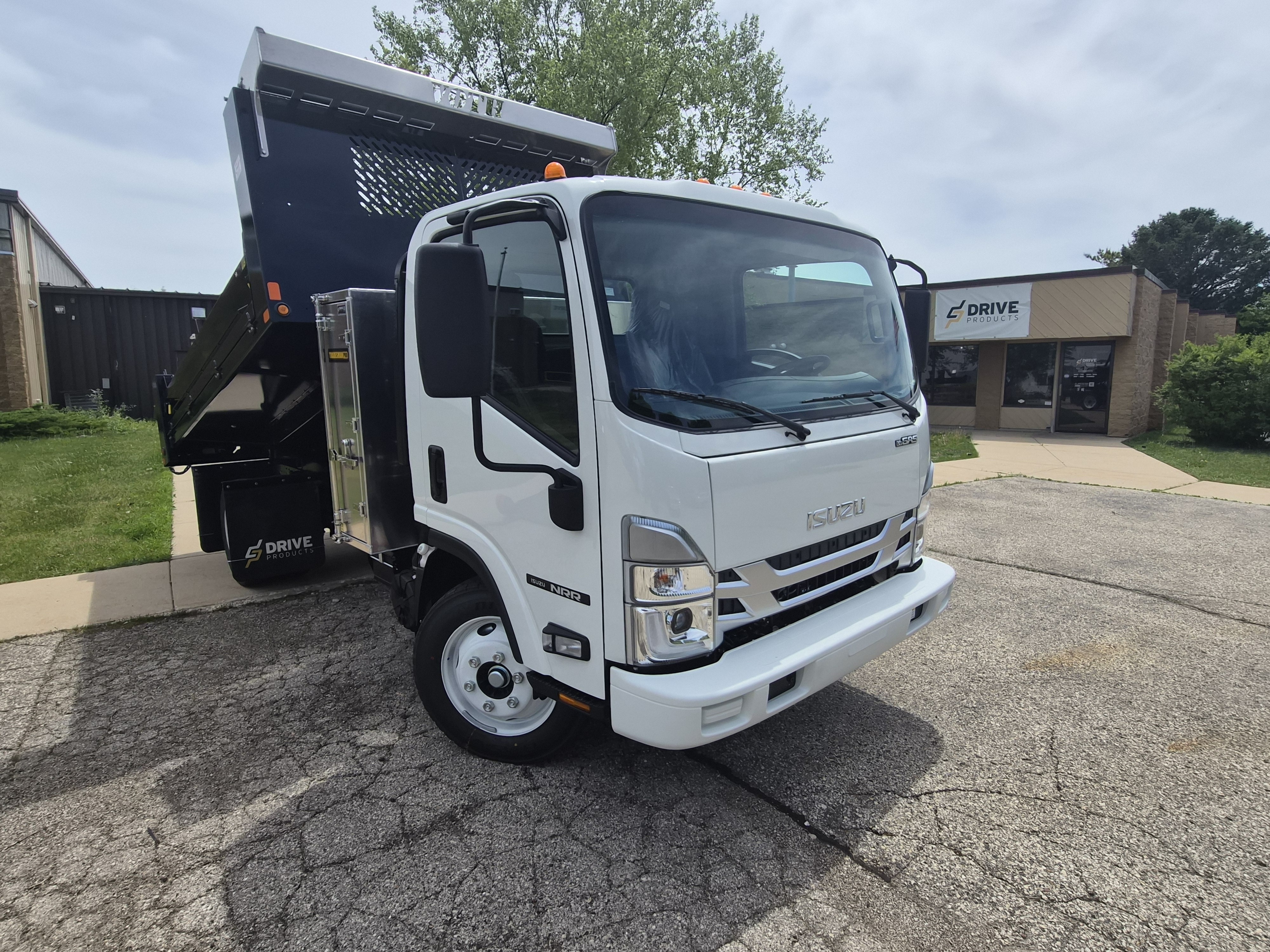 2027 ISUZU NRR in Elkhorn, WI
