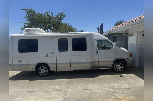 2004 Winnebago RIALTA 222 QD in salinas CA