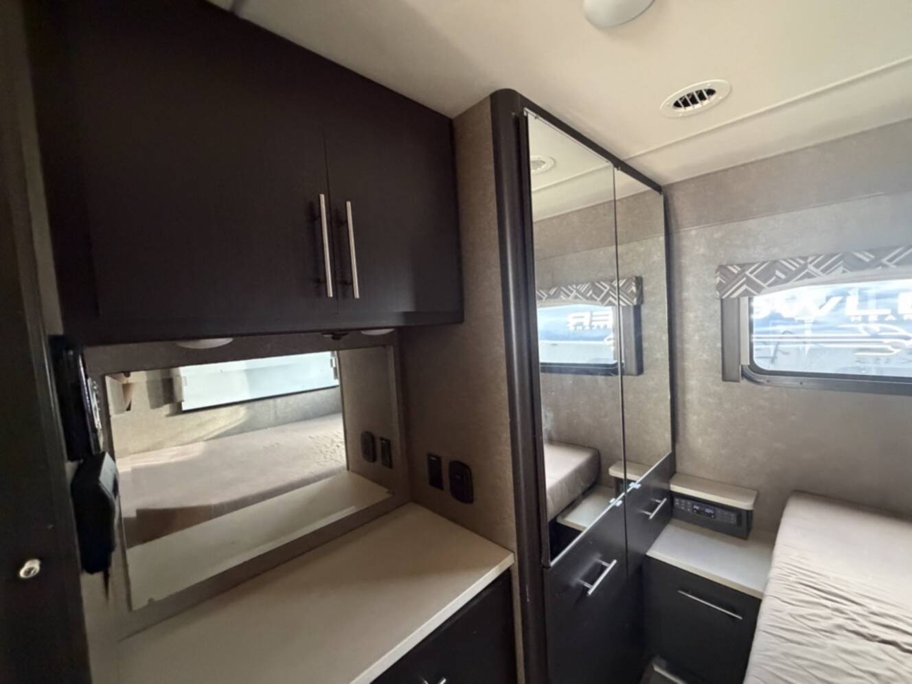 A photo of this 2018 Thor Motor Coach AXIS 25 2