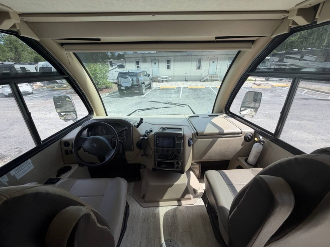 A photo of this 2018 Thor Motor Coach AXIS 25 2
