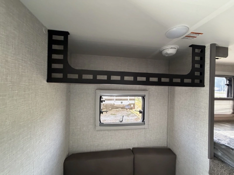 2026 LANCE SQUIRE SQ610