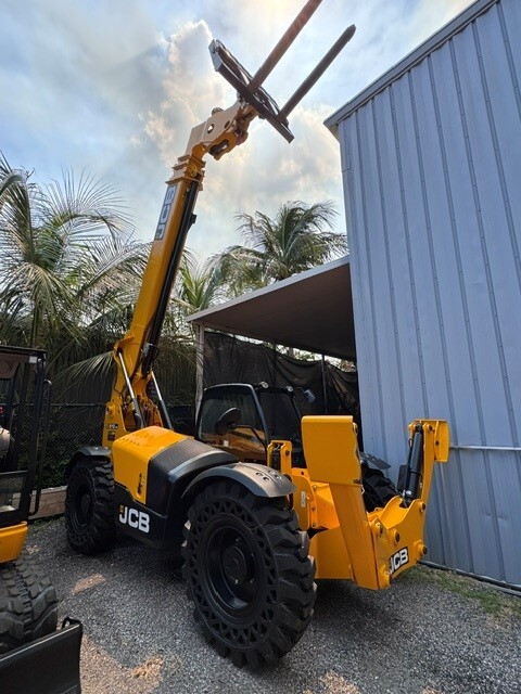 2026 JCB 510-56 in Medley, FL