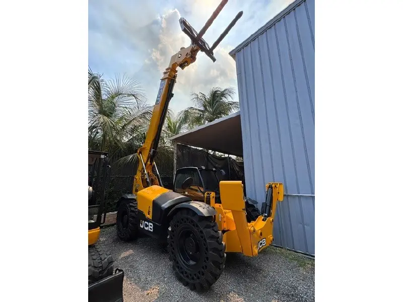 2026 JCB 510-56