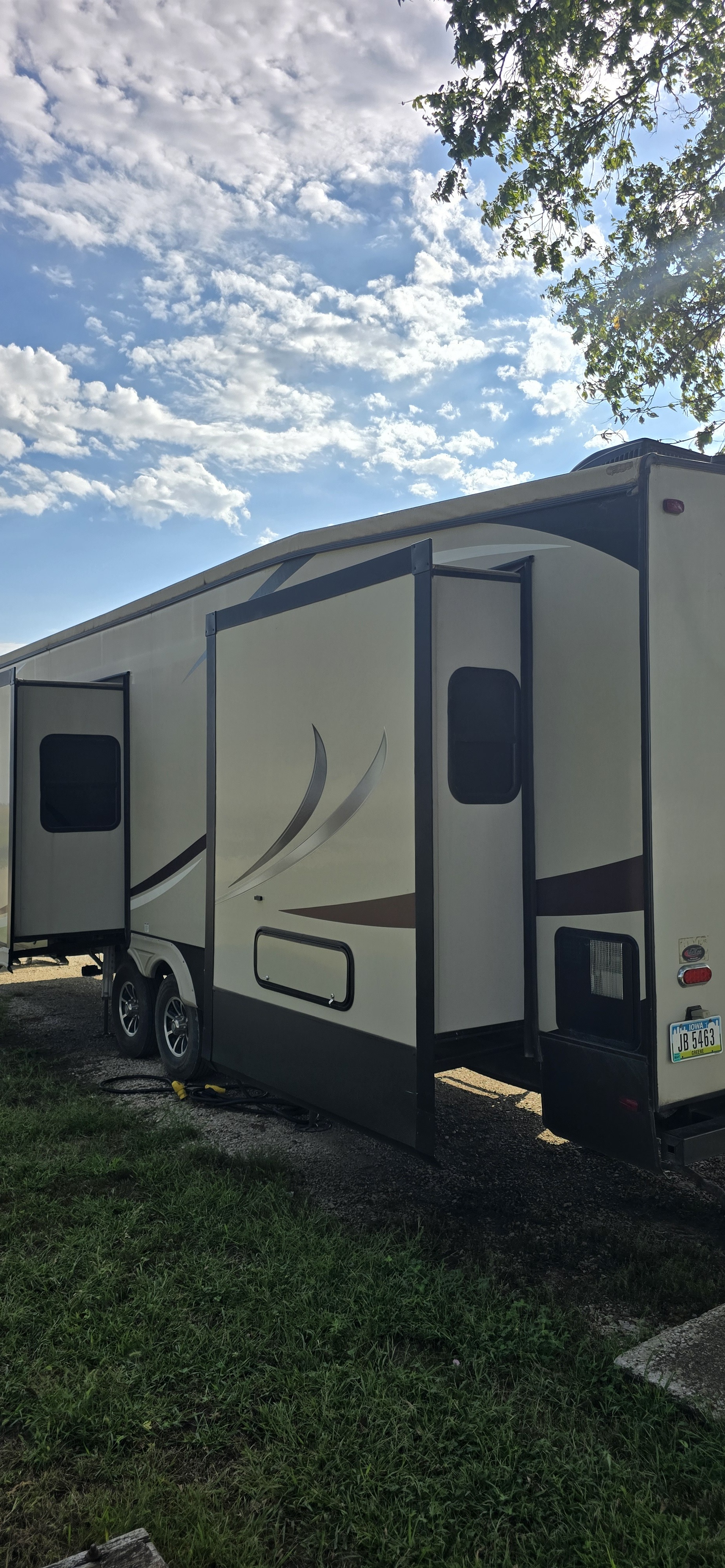 2018 Forest River SANDPIPER 38FKOK in churdan IA