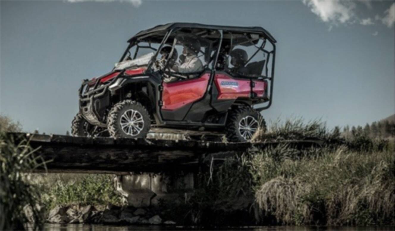 A photo of this 2016 Honda Pioneer 1000-5 Deluxe