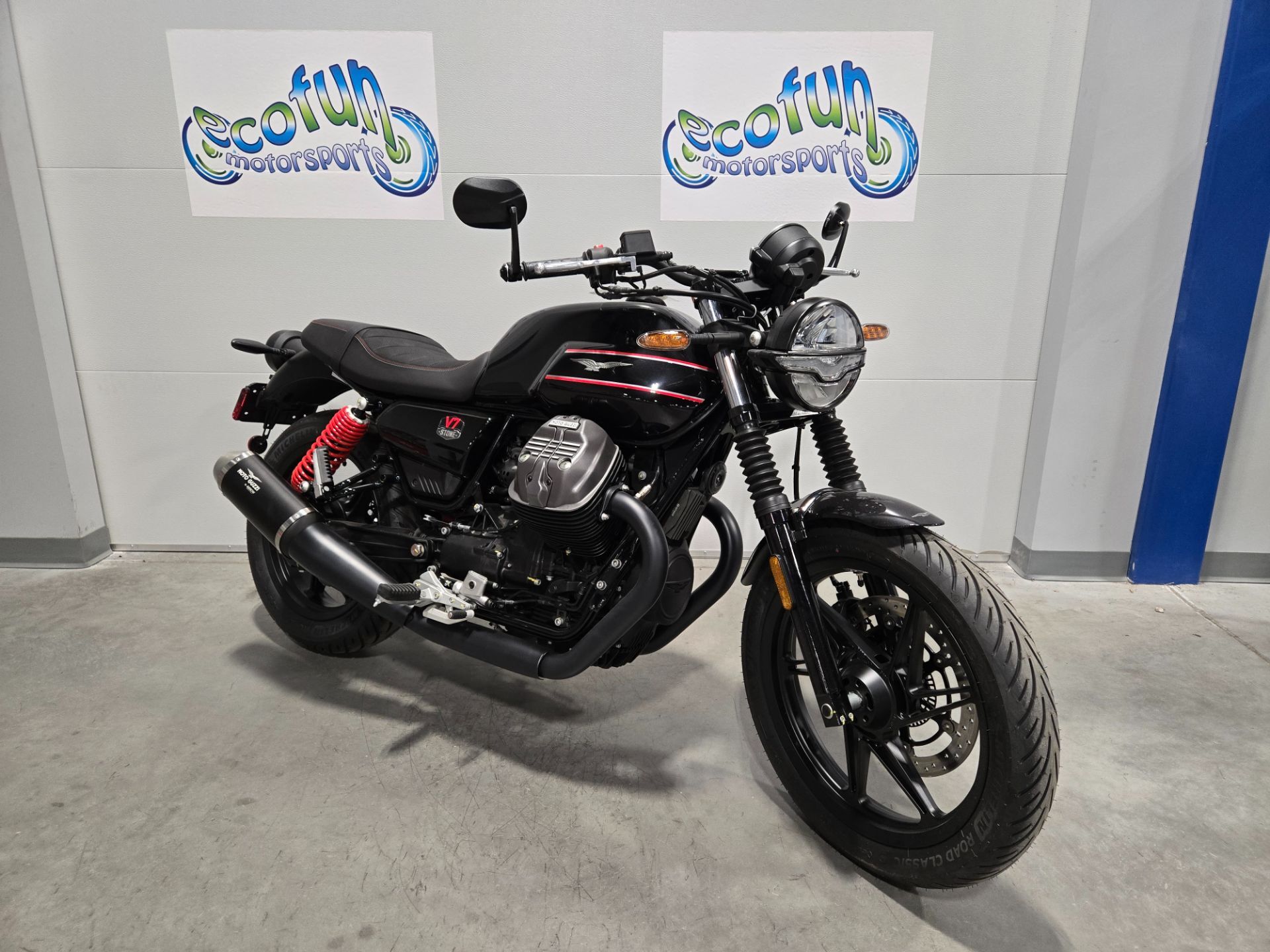 2024 Moto Guzzi V7 Special Edition SPECIAL in Forest Lake, MN