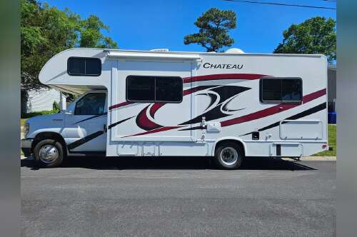 2022 Thor Motor Coach Chateau 25V in virginia beach VA