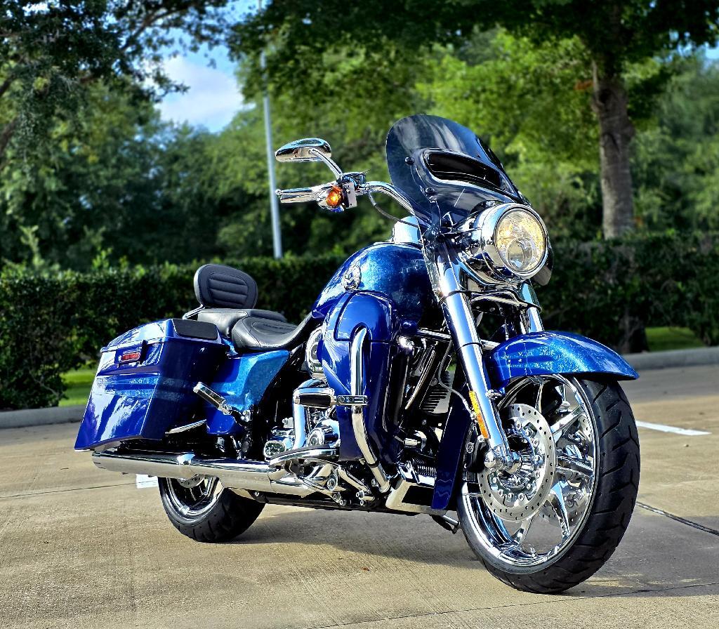 2013 Harley-Davidson ROAD KING CVO CVO in Houston, TX