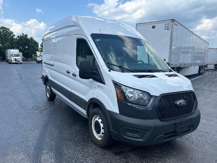 2023 FORD TRANSIT 250 in Louisville, KY