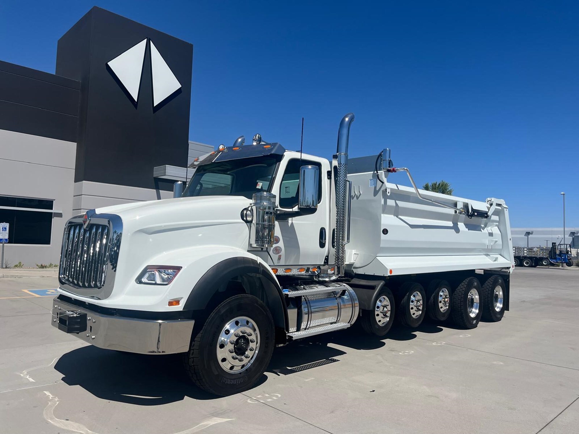 2026 INTERNATIONAL HX620 SBA in Phoenix, AZ