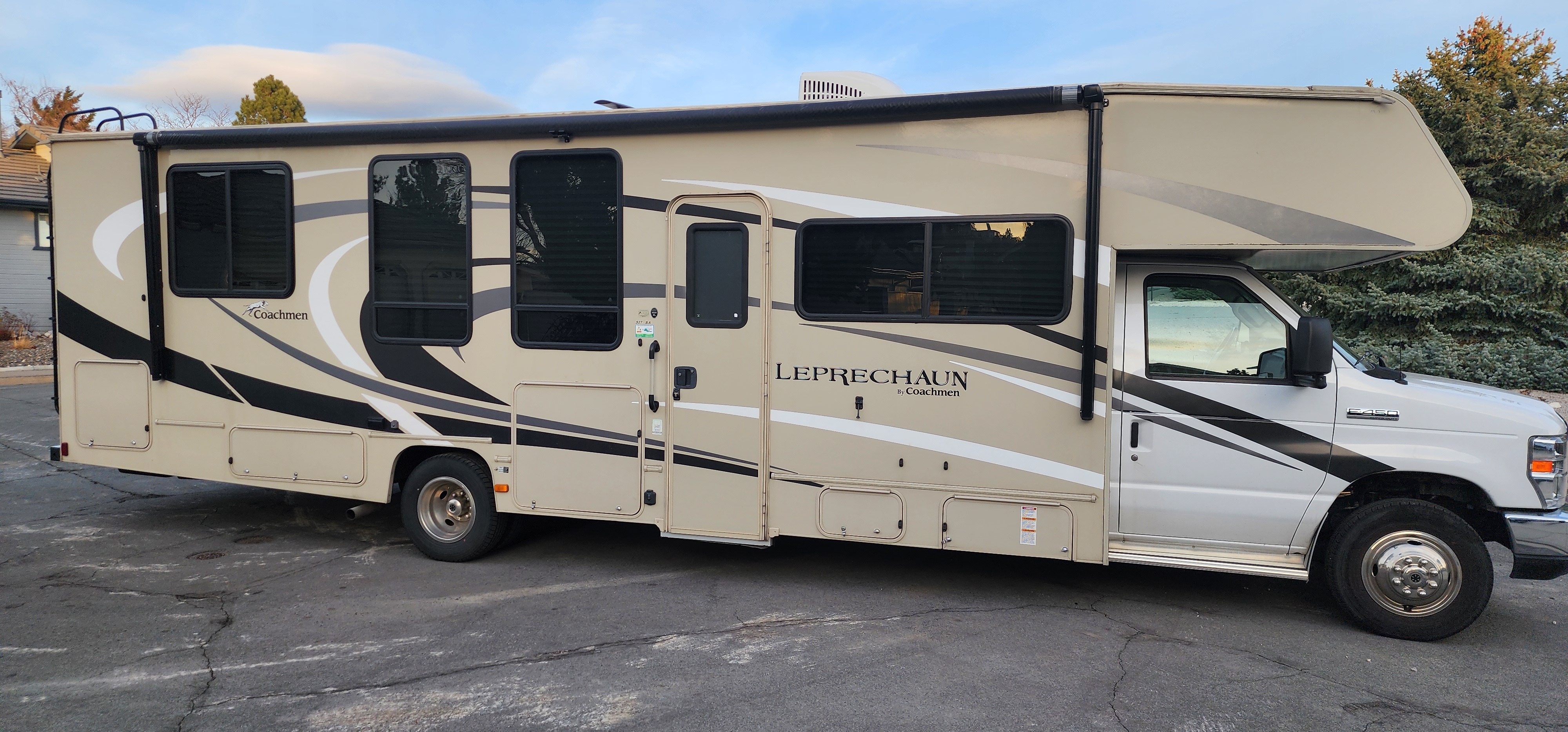 2021 Coachmen LEPRECHAUN 317 SA in reno NV