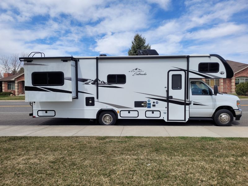 2025 Forest River East to West Entrada 2600DS in cody WY
