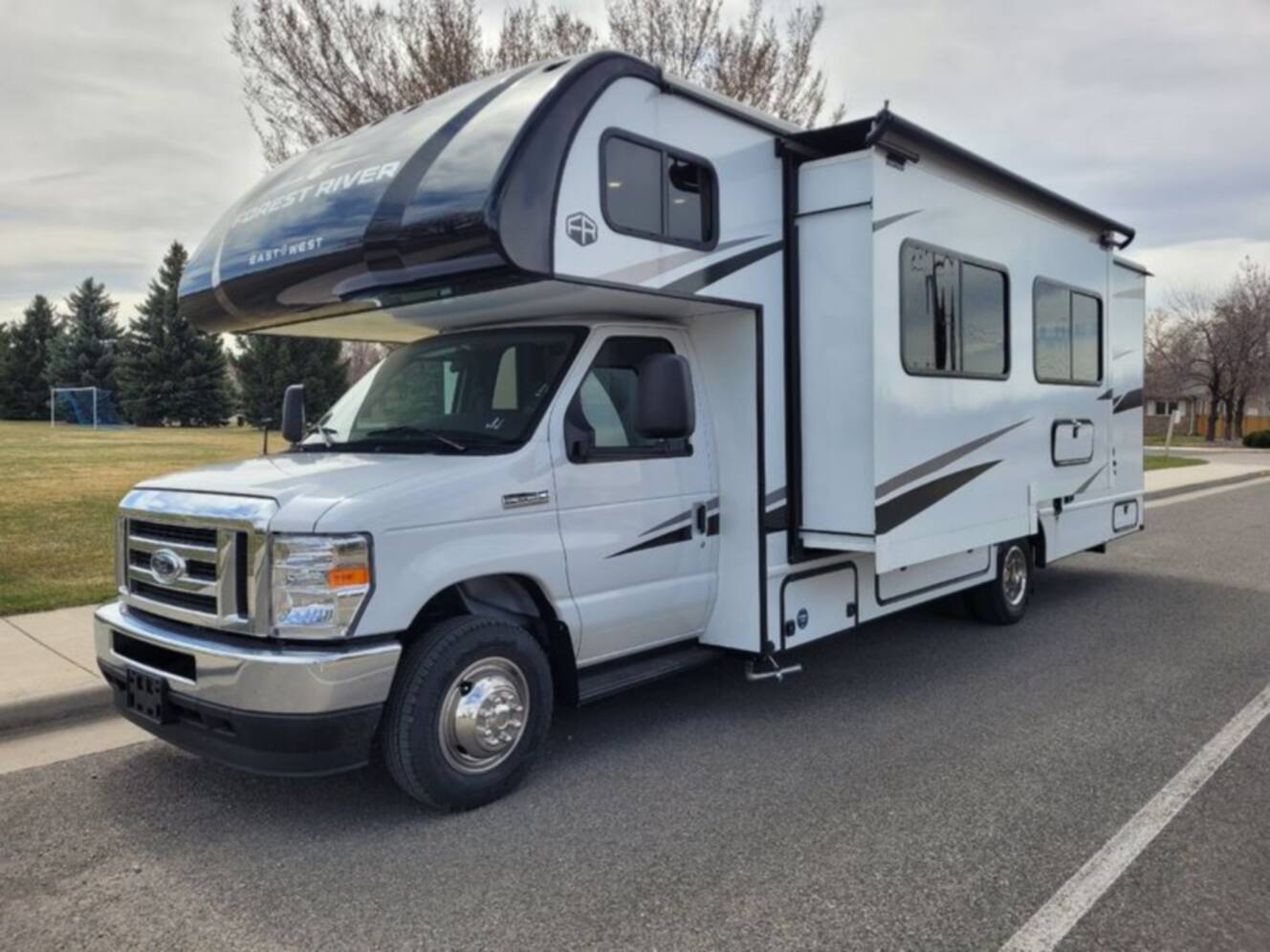 A photo of this 2025 Forest River East to West Entrada 2600DS