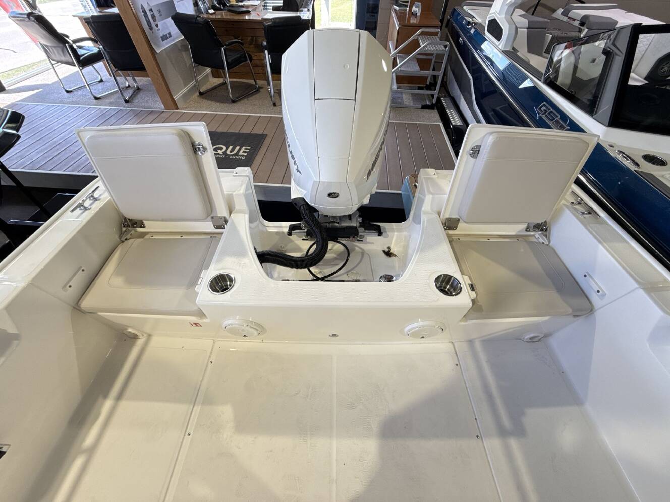 A photo of this 2026 Boston Whaler 210 Montauk