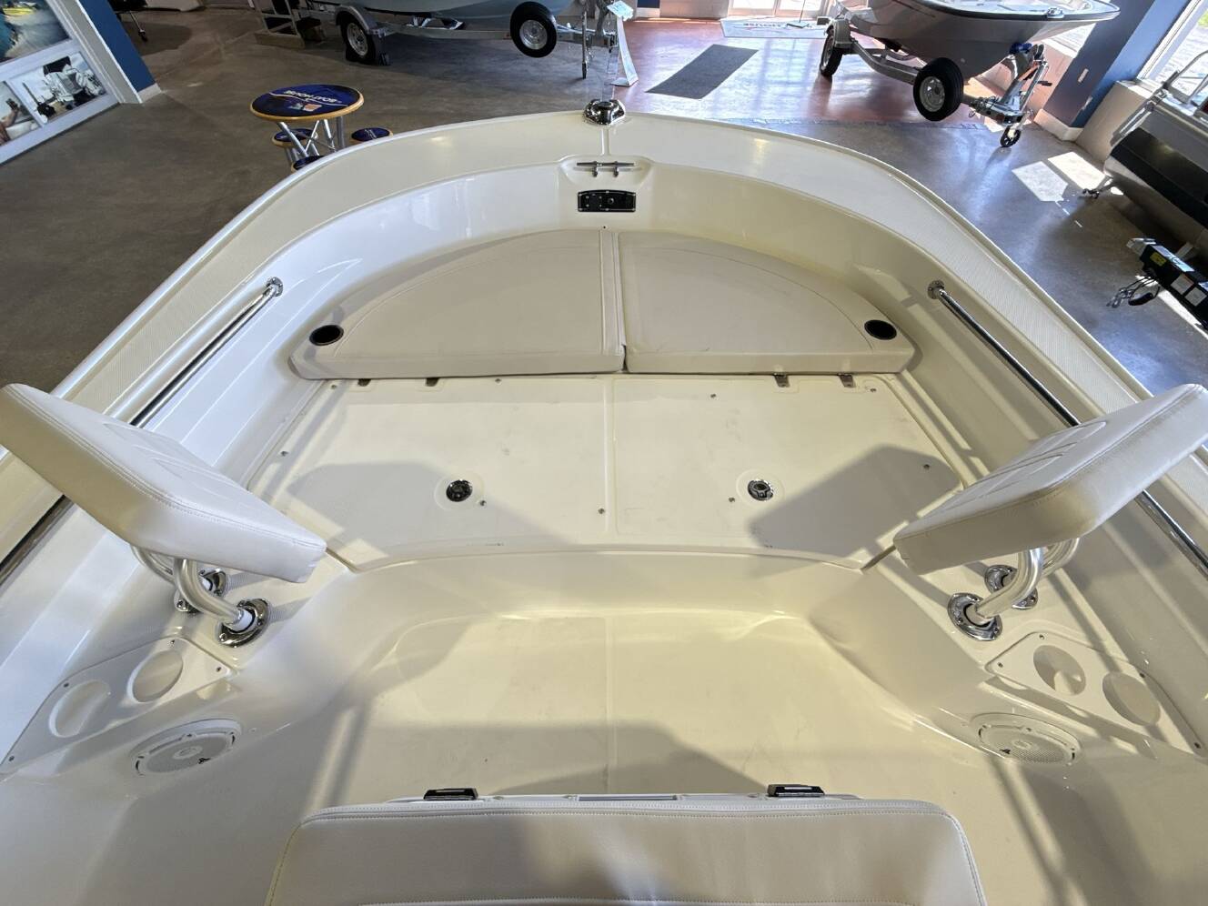 A photo of this 2026 Boston Whaler 210 Montauk