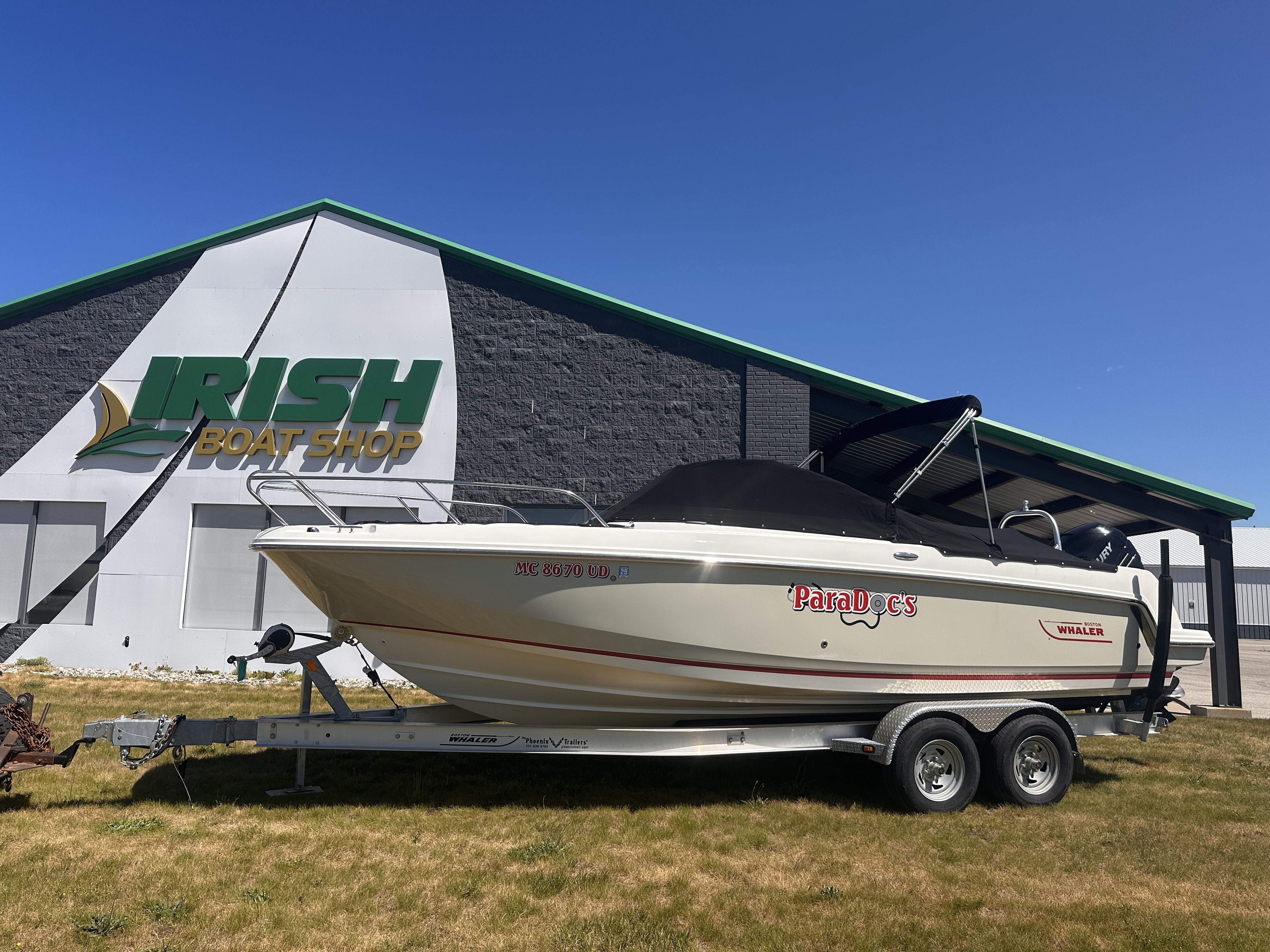 2017 Boston Whaler 230 Vantage Dual Console Boat boat