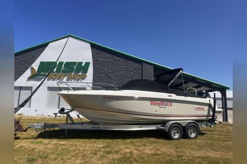 2017 Boston Whaler 230 Vantage in traverse city MI