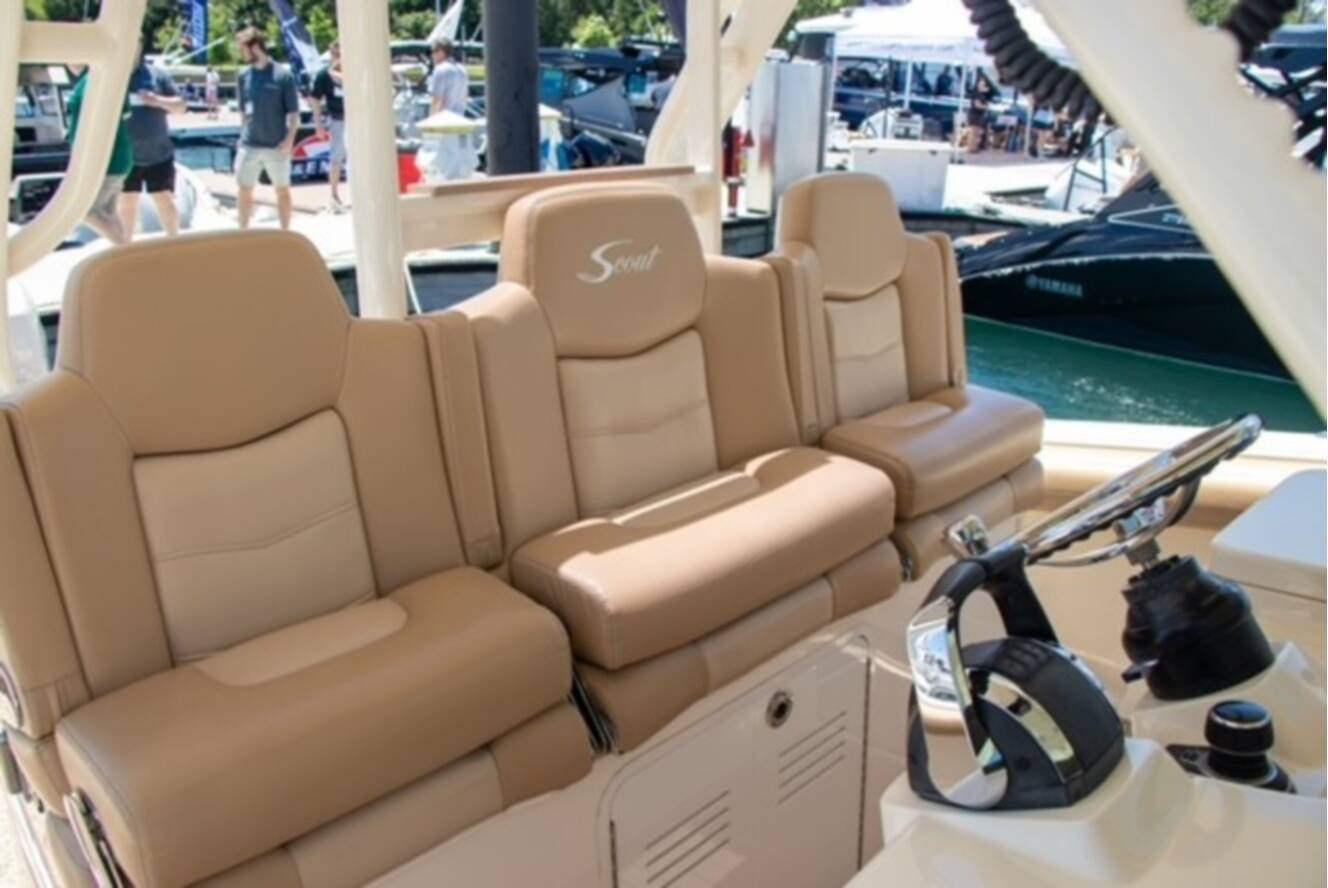 A photo of this 2020 Scout Boats 380 LXF