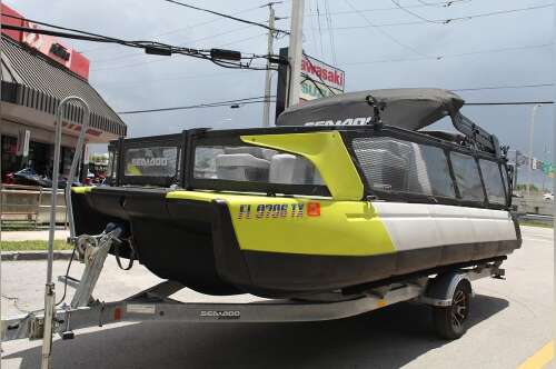 2025 Sea-Doo Switch Sport 21 - 230 hp Galvanized COMPACT - 170 HP in hialeah FL