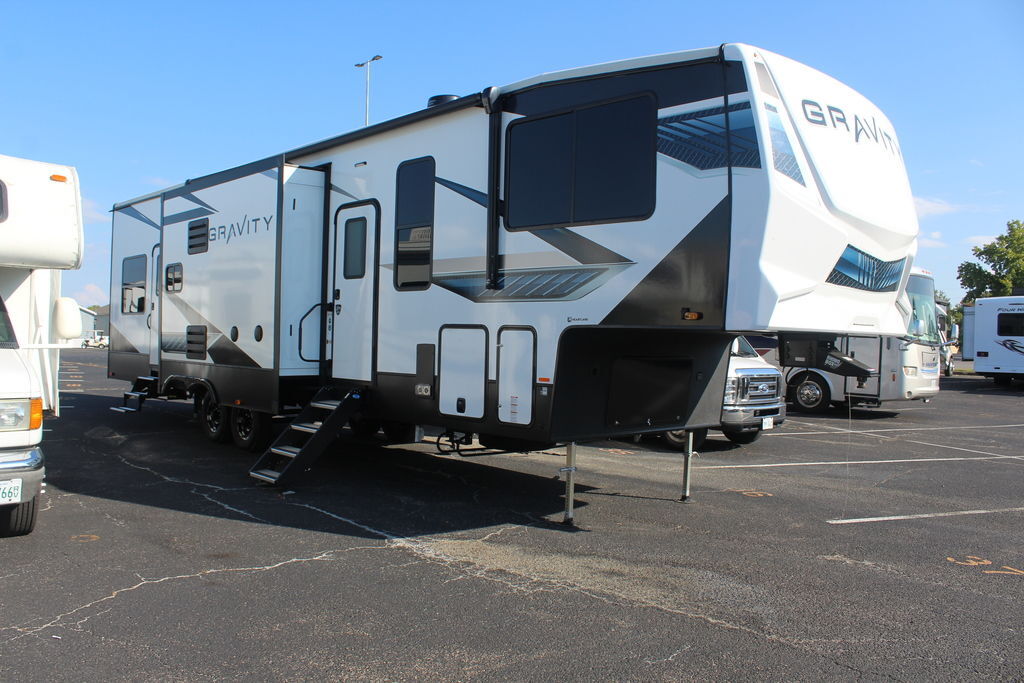 2022 Heartland Gravity 3550 in marion IL