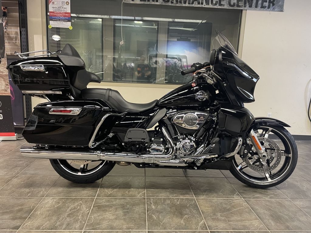 2025 Harley-Davidson® FLHXU - Street Glide® Ultra ULTRA in Danbury, CT