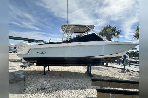2017 Boston Whaler 270 VANTAGE 320 in thunderbolt GA