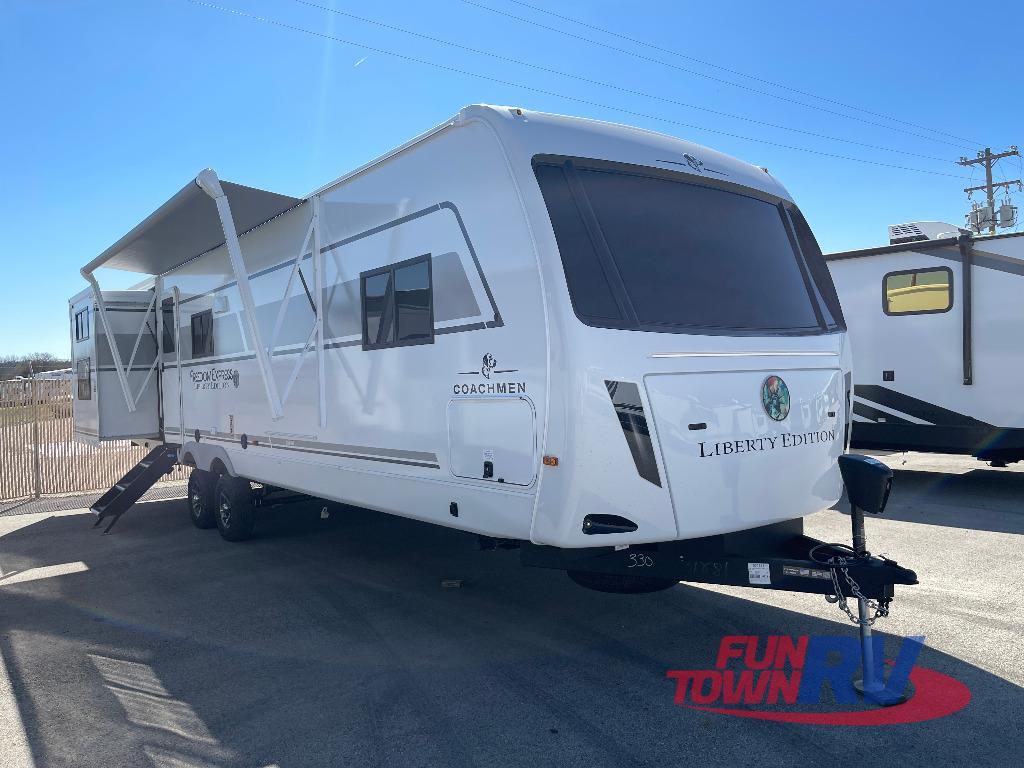 2026 Coachmen Rv Freedom Express Liberty Edition 330BHJJ in hewitt TX