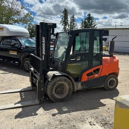 2023 DOOSAN D45S-9 in Tukwila, WA