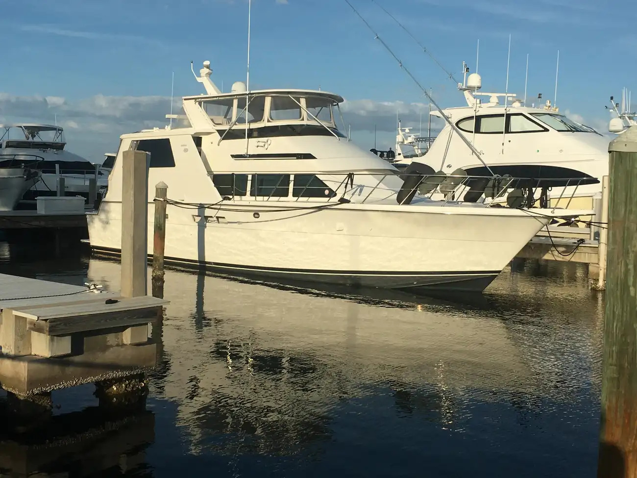 1997 Hatteras 52 Convertible in sarasota FL