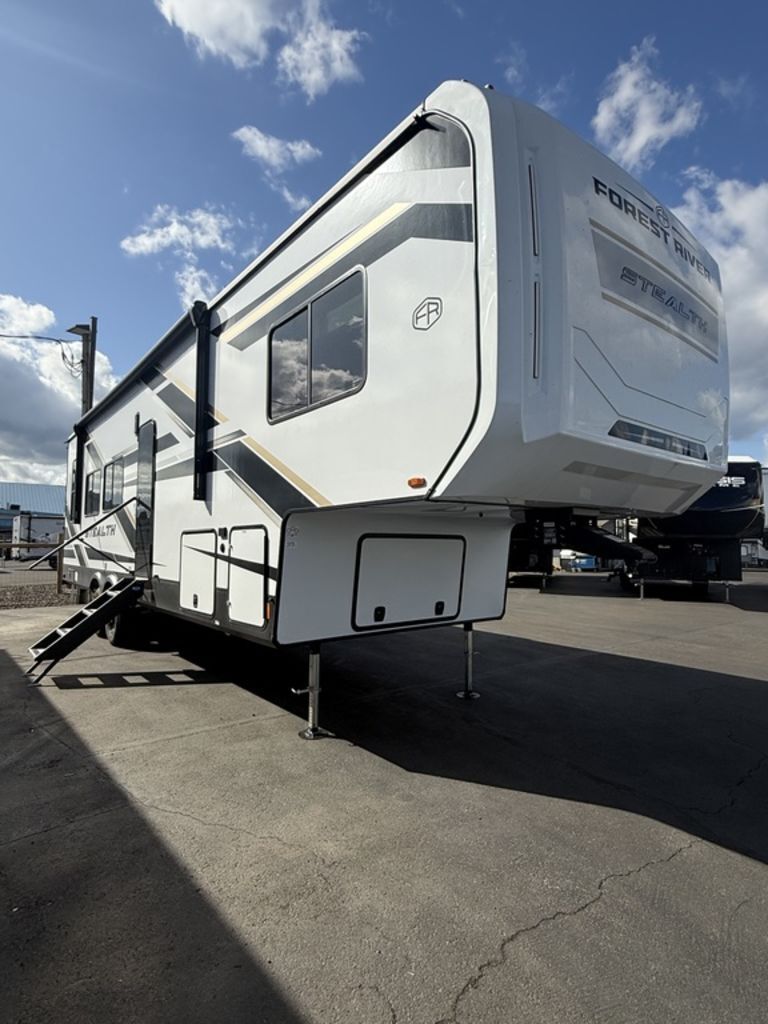 2026 Forest River Stealth Fifth Wheels 3300 in aumsville OR