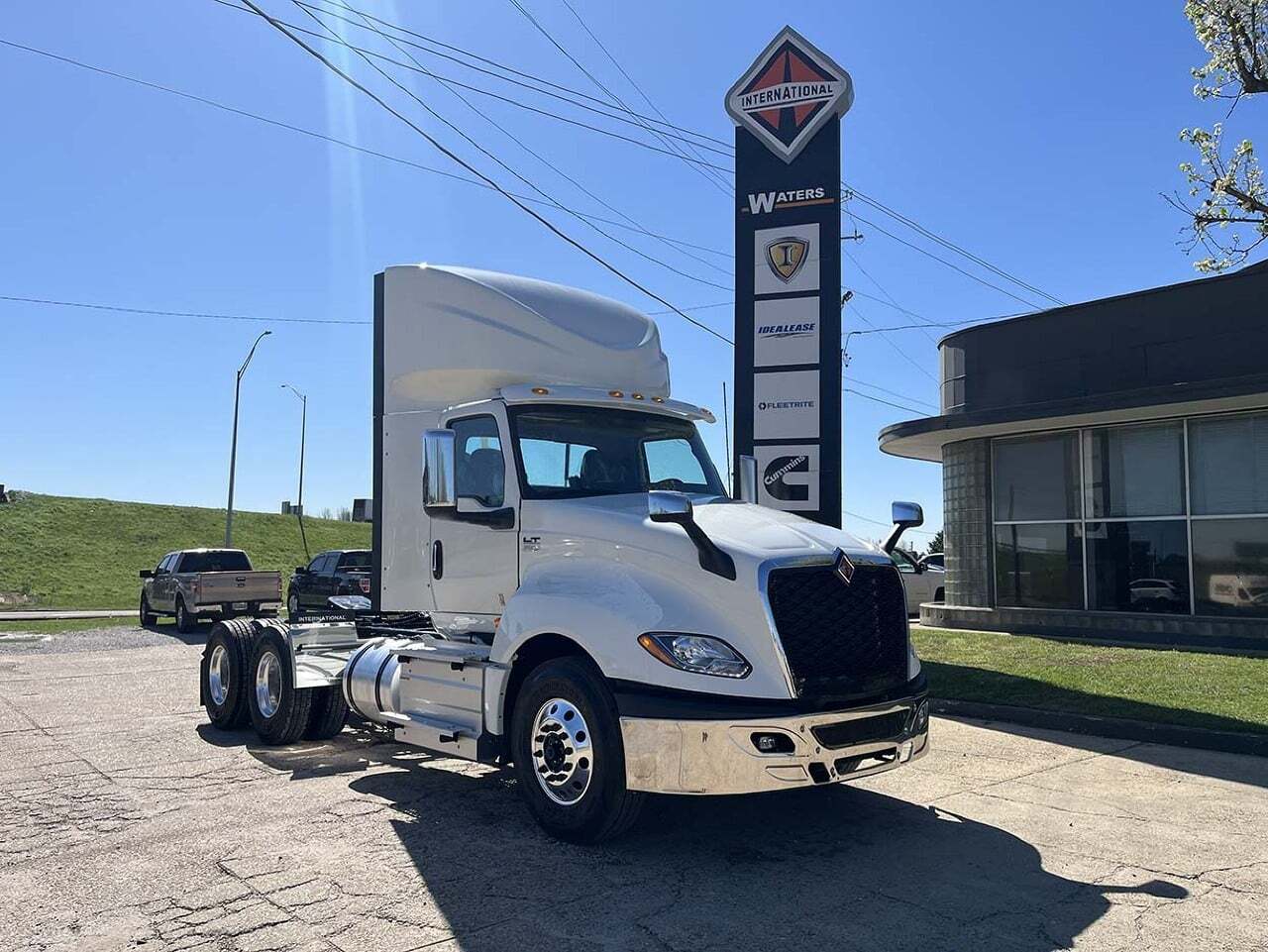 2027 INTERNATIONAL LT 625 in Columbus, MS