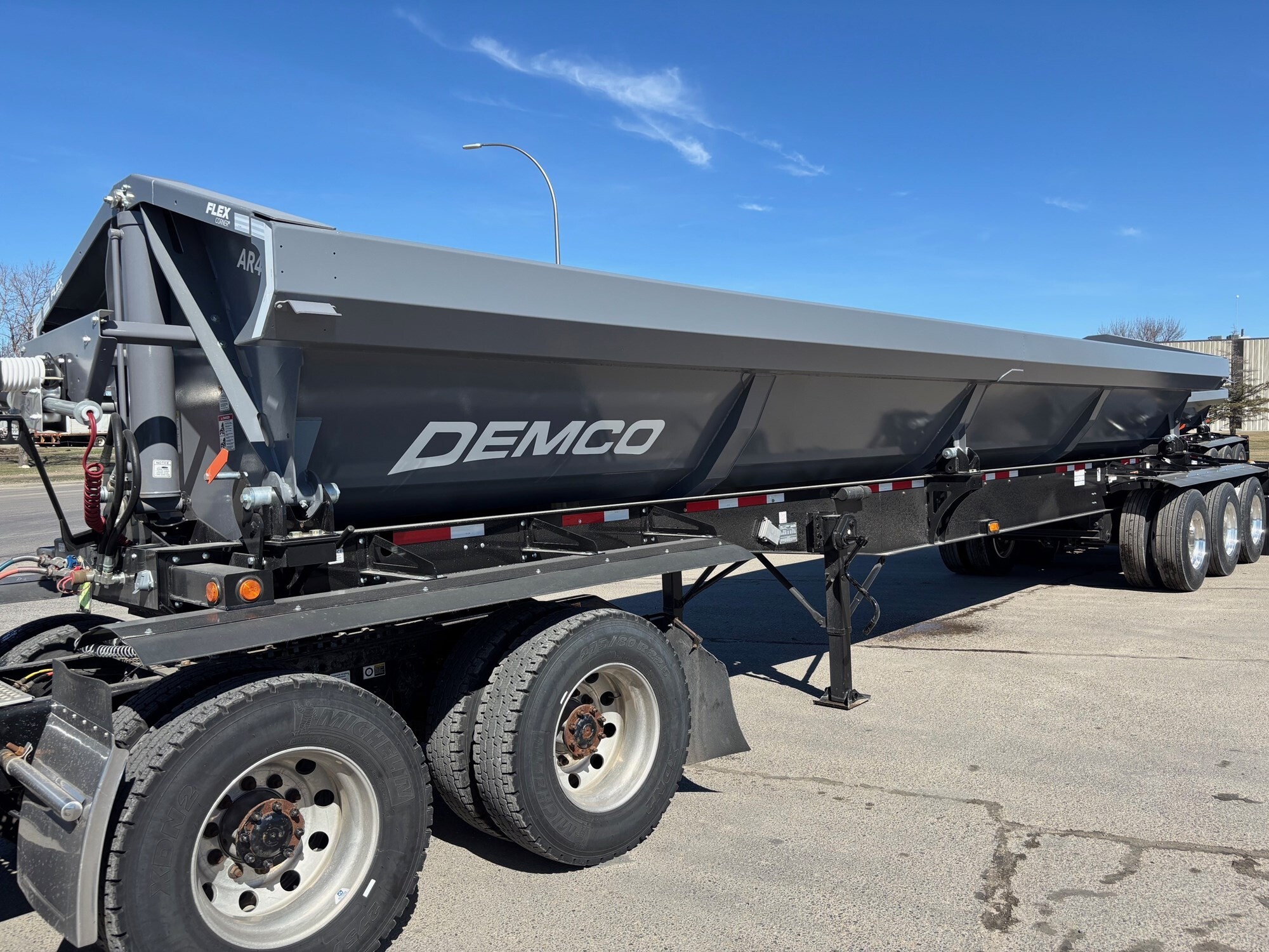 2027 CIRCLE R SIDE DUMP in Fargo, ND