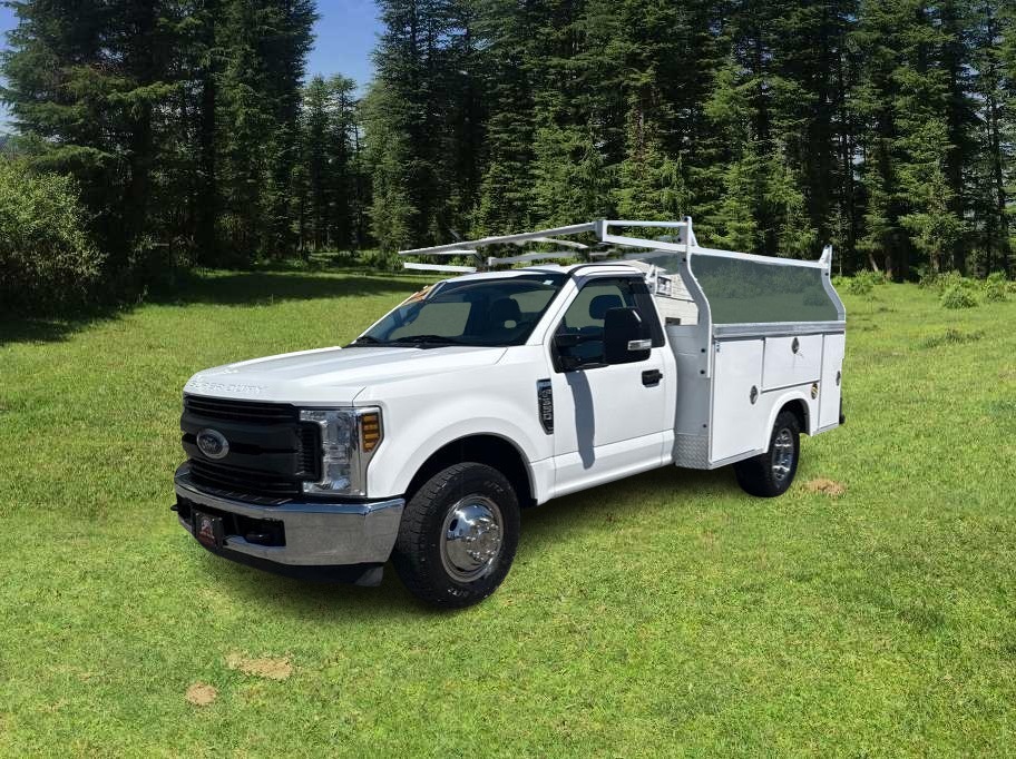 2019 FORD F350 in Grants Pass, OR