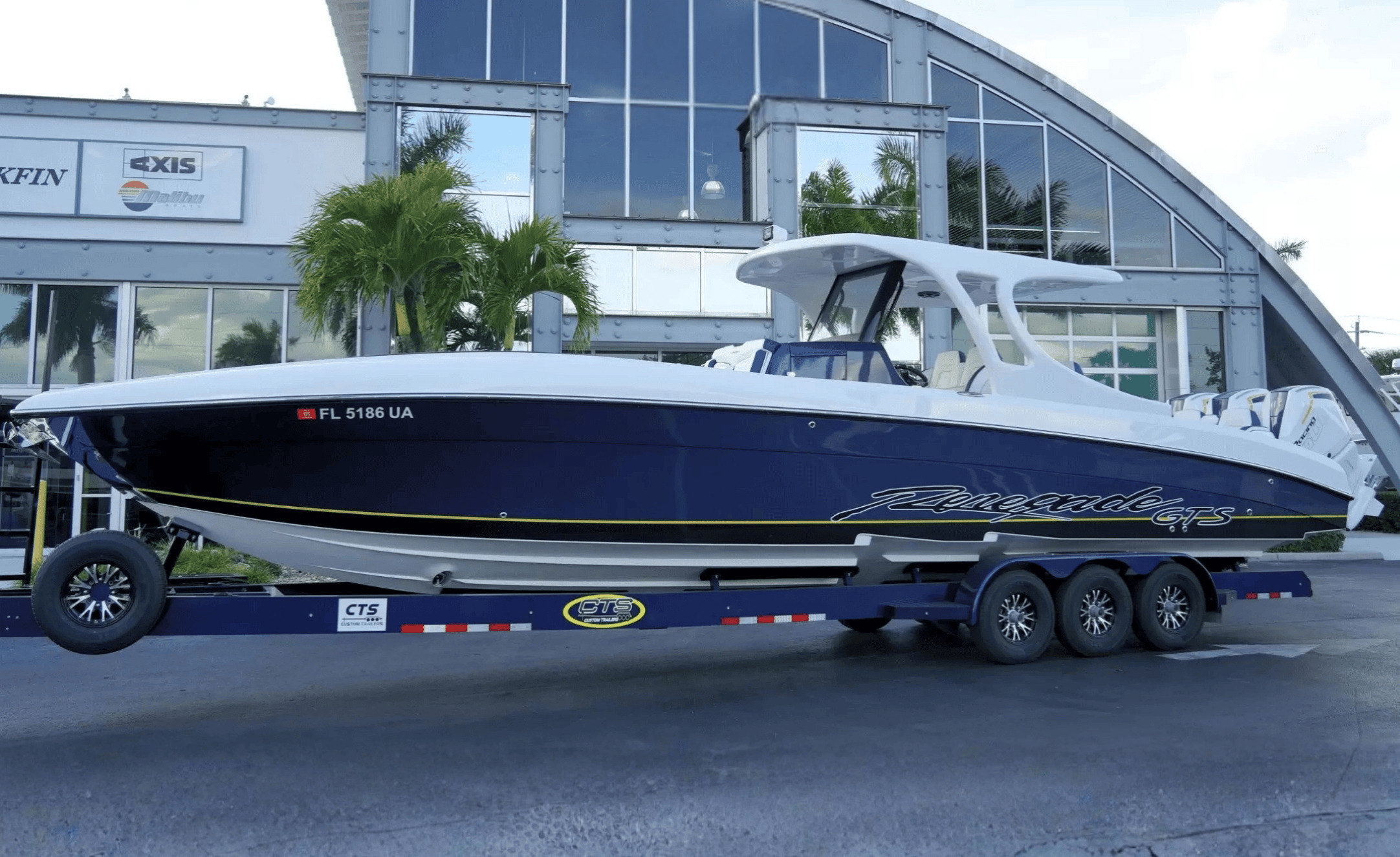 2026 Renegade 38 OPEN Center Console Boat boat