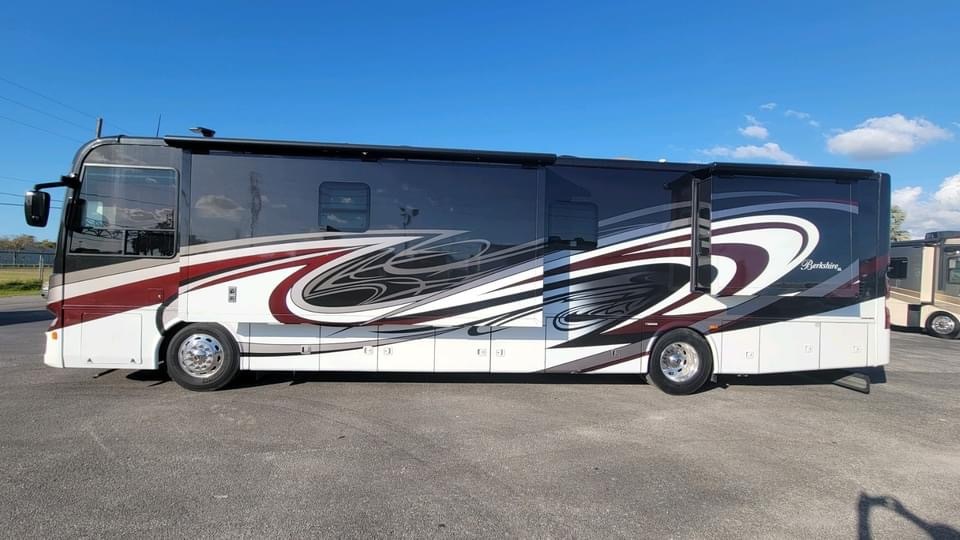 2017 Forest River BERKSHIRE 40A in redington shores FL