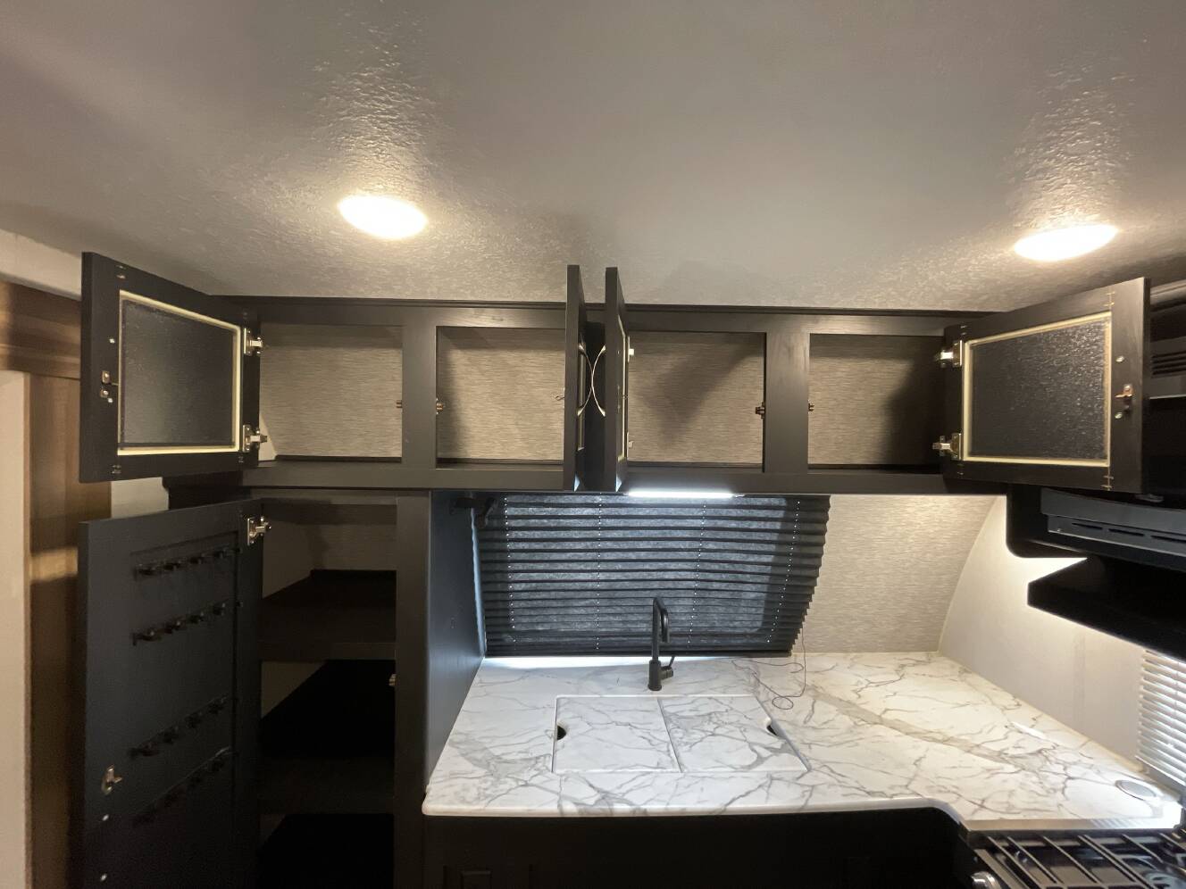 A photo of this 2023 Coachmen FREEDOM EXPRESS 259FKDS