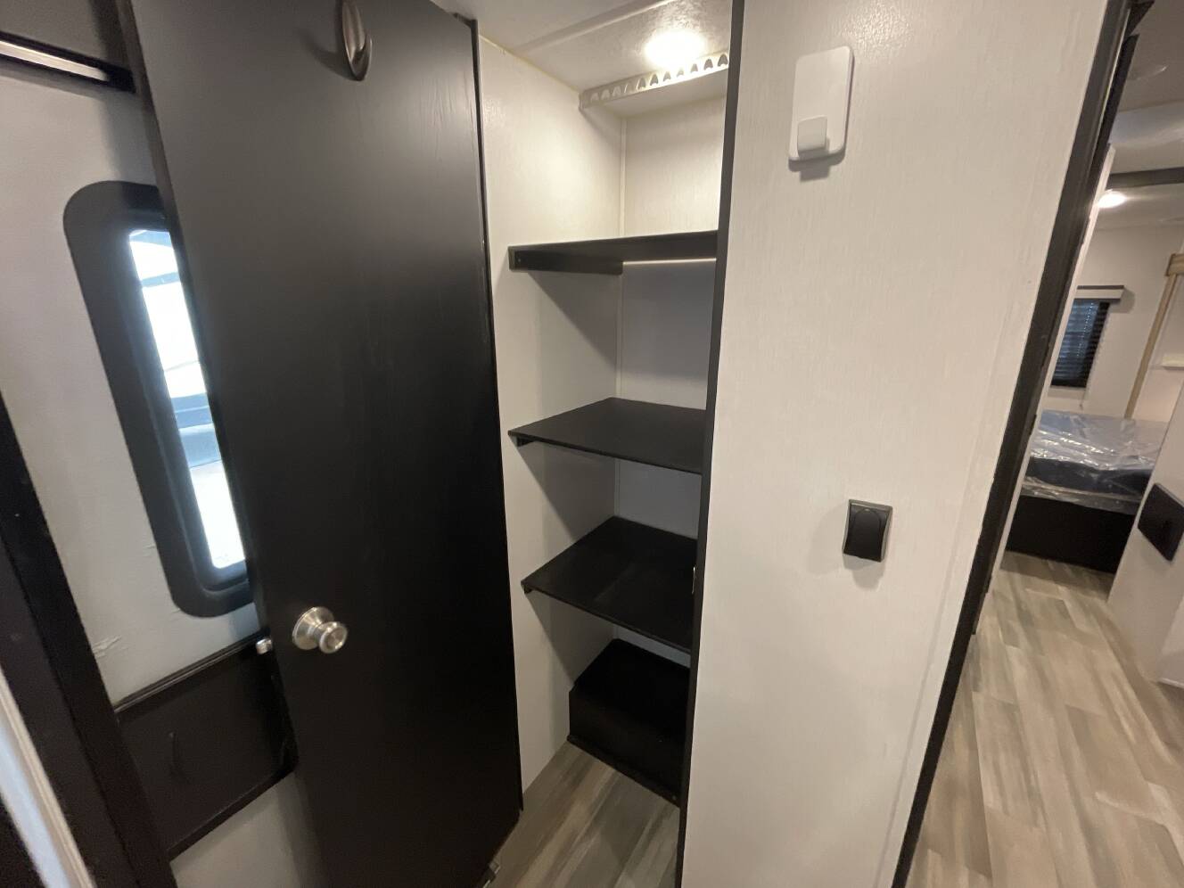 A photo of this 2023 Coachmen FREEDOM EXPRESS 259FKDS