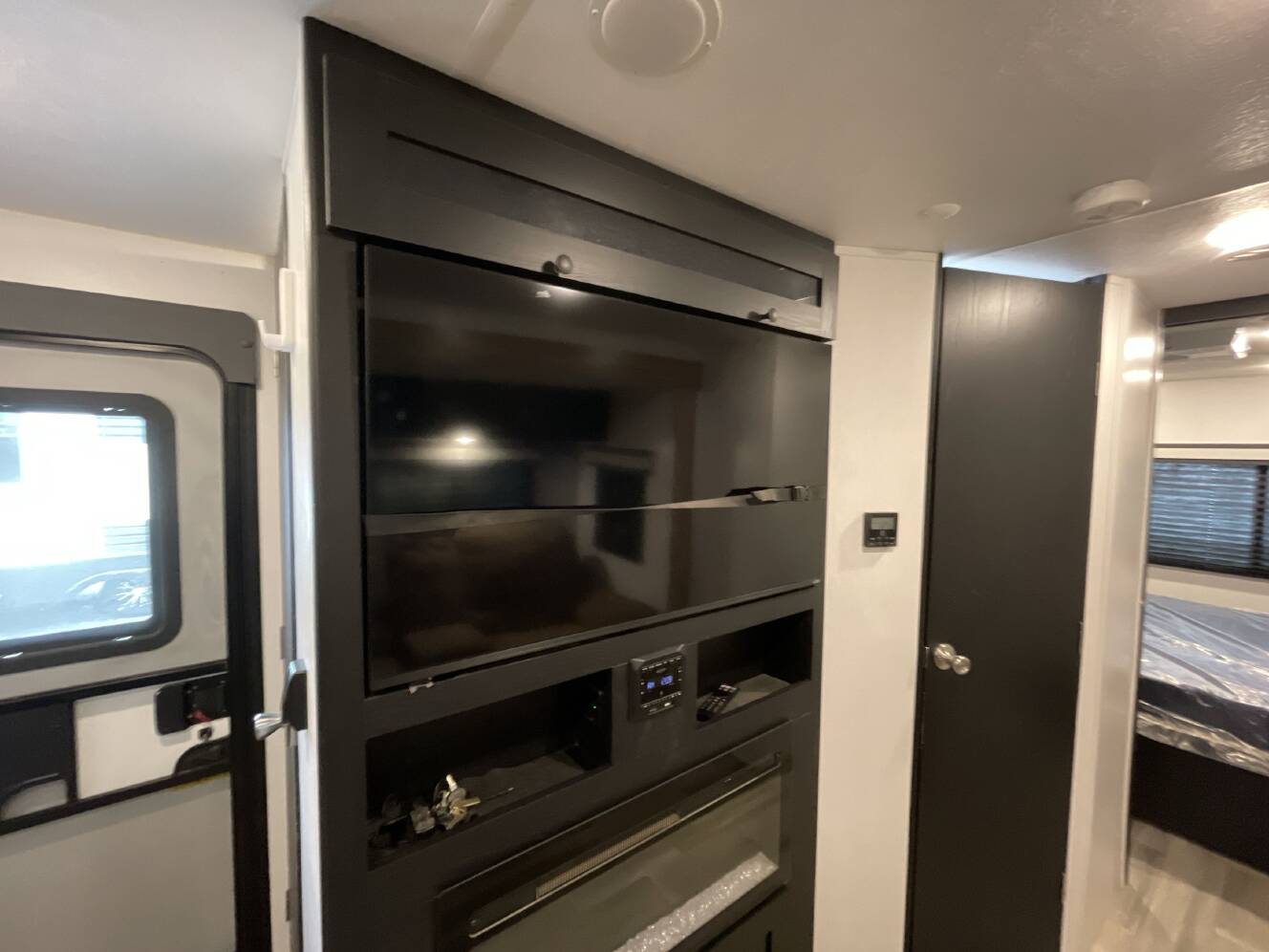 A photo of this 2023 Coachmen FREEDOM EXPRESS 259FKDS